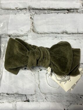 NWT Kate Quinn Burnt Olive Velour Bow Headband Size Large